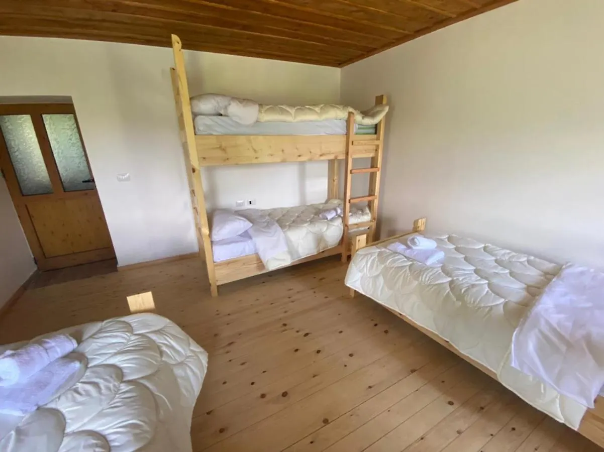 Guest House Qafe Dardha - Tomorr National Park Qafe Dardhe Albania