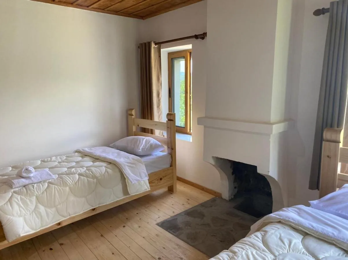 Guest House Qafe Dardha - Tomorr National Park Qafe Dardhe Lodge