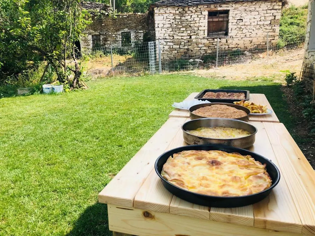 Guest House Qafe Dardha - Tomorr National Park Qafe Dardhe Albania