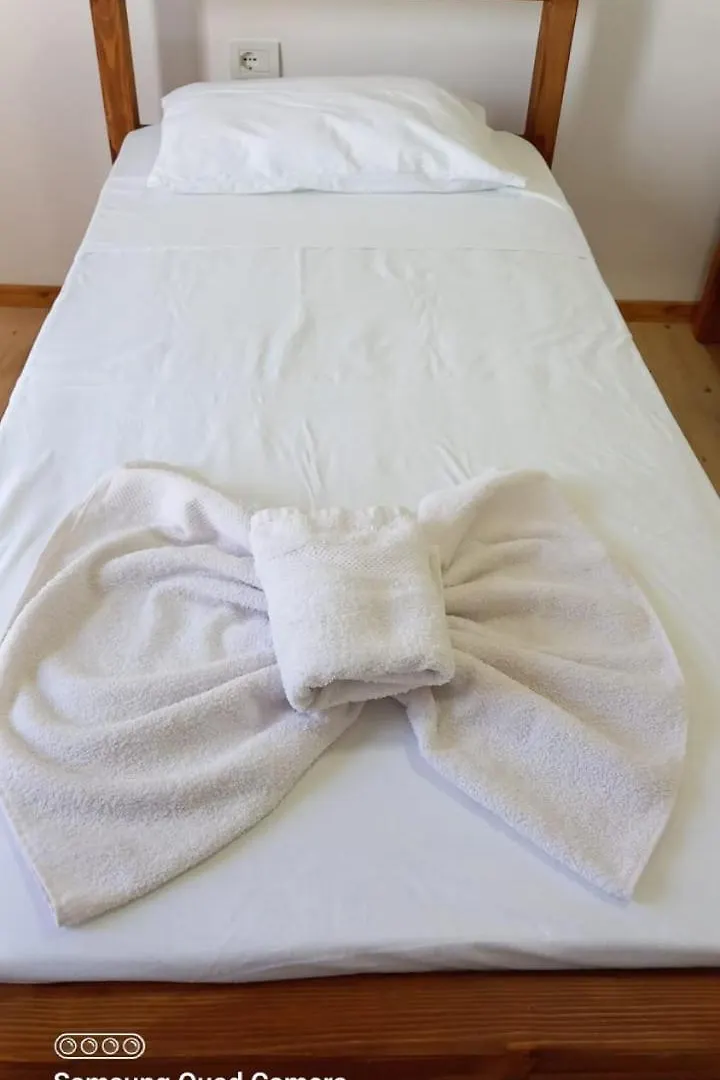 Guest House Qafe Dardha - Tomorr National Park Qafe Dardhe Lodge
